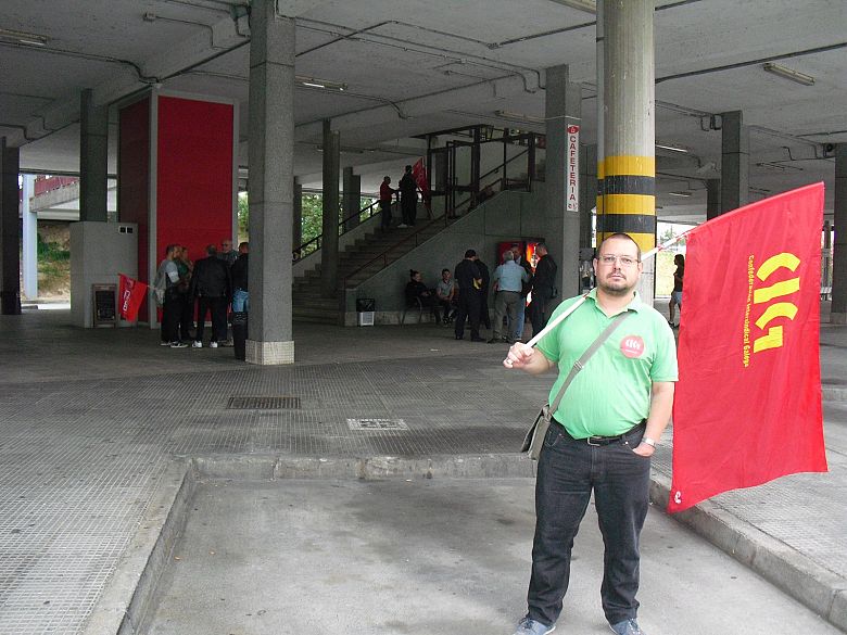 2017-06-27 FolgaAutobusesOurense02.JPG